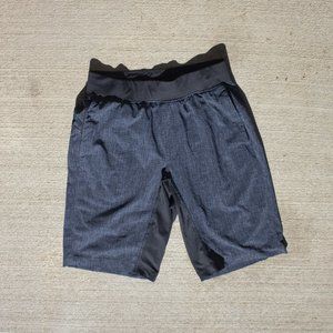Lululemon Athletica Shorts (29" Waist - 11" Inseam)(Men's) Black/Gray Pattern